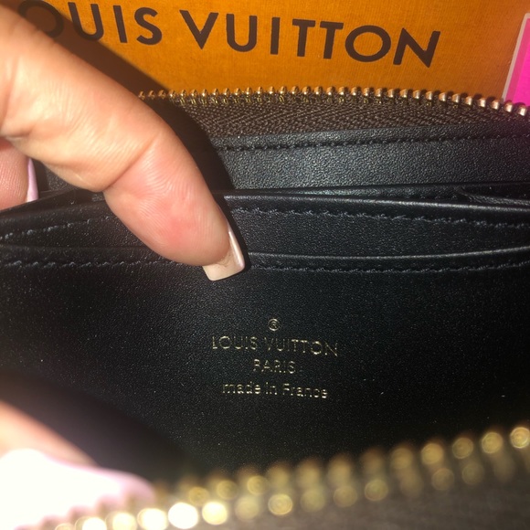 ❌Sold❌ 𝗕𝗡𝗪𝗧 𝘇𝗶𝗽𝗽𝘆 𝗰𝗼𝗶𝗻 𝗽𝘂𝗿𝘀𝗲 - Picture 5 of 15